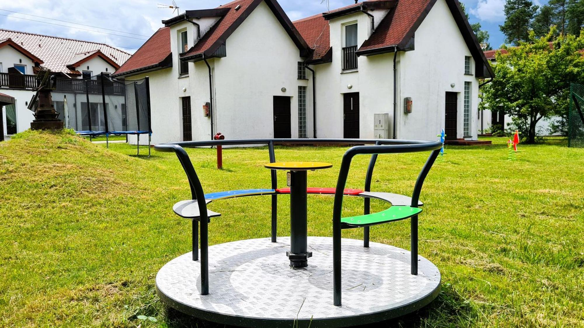 Osrodek Nad Jeziorem - Radew Rosnowo Exterior foto